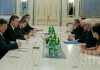 Восьмичасовые переговоры в АП завершились: дипломаты планируют еще одну встречу с Януковичем