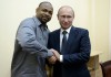 Путин предоставил российское гражданство боксеру Рою Джонсу