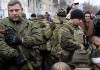 Захарченко призвал сдаваться окруженных в Дебальцево украинских военных
