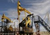 Венесуэла угрожает уронить цены на нефть до 25 долларов за баррель