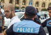 В Ереване началась эвакуация жителей прилегающих к зданию полиции домов
