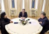 28 июля Порошенко провел встречу с представителем Вселенского Патриархата при Всемирном совете церквей, архиепископом Телмисским Иовом